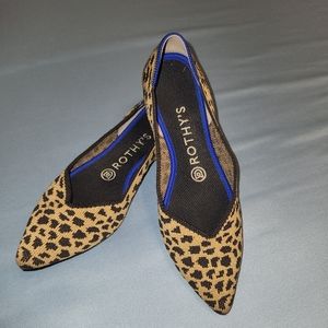 Rothy's Leopard print point